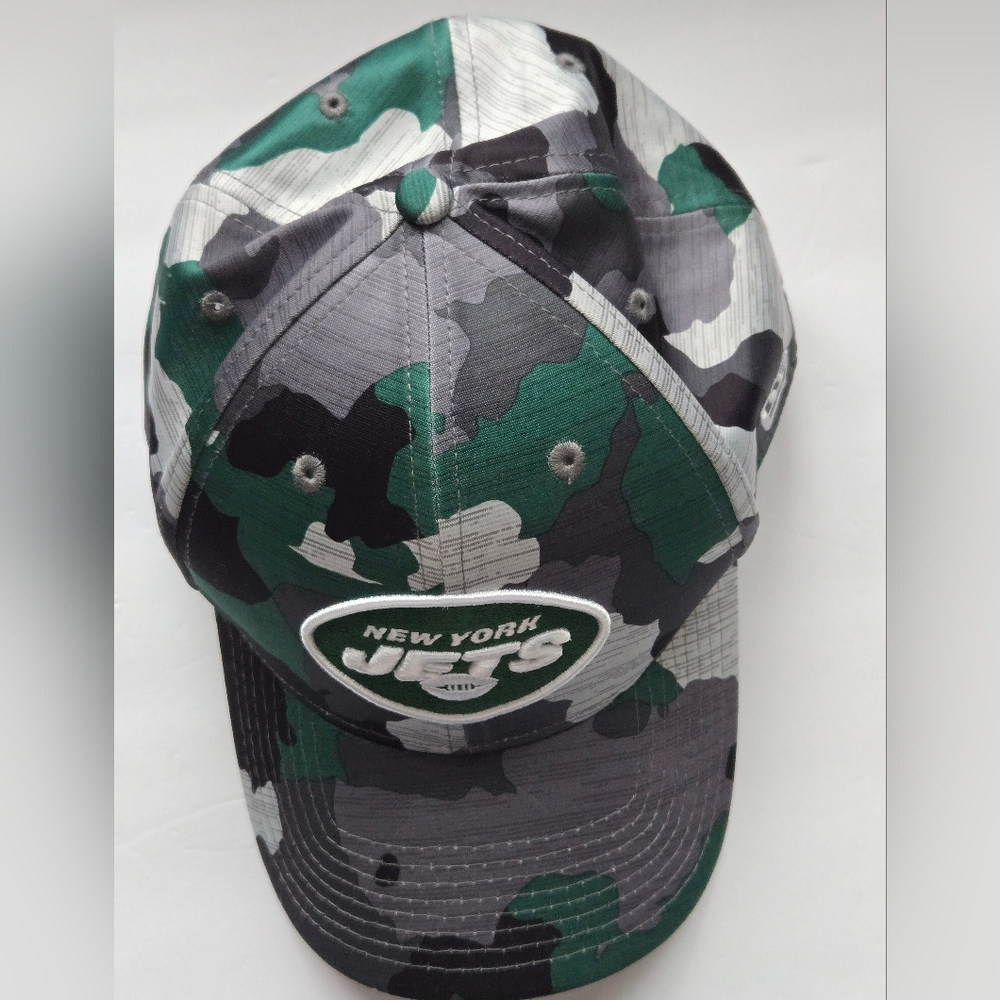 New York Jets New Era 2022 Training Camp  Flex Fit Size L/XL Hat Cap green
